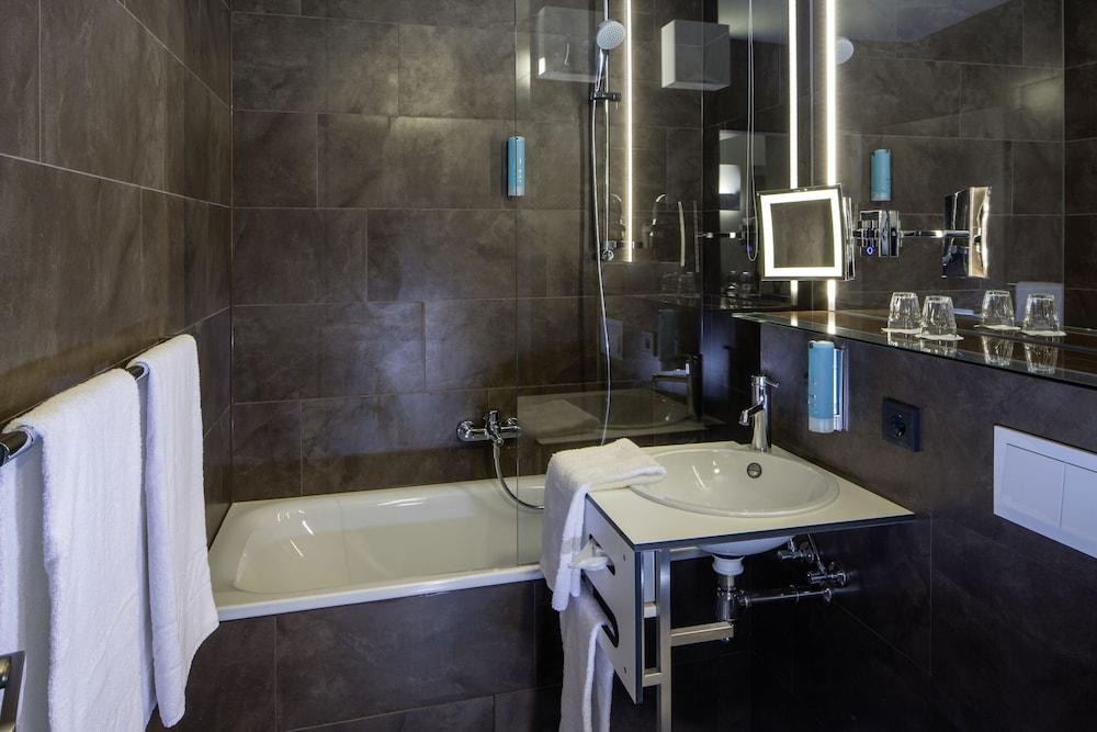 Four Points Flex by Sheraton Vienna Hauptbahnhof photo 4