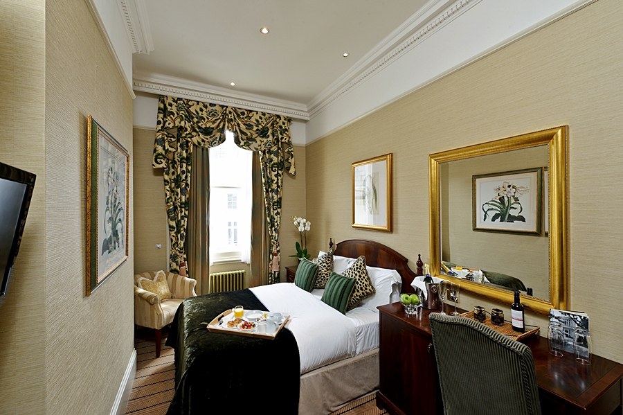THE COLONNADE photo 1