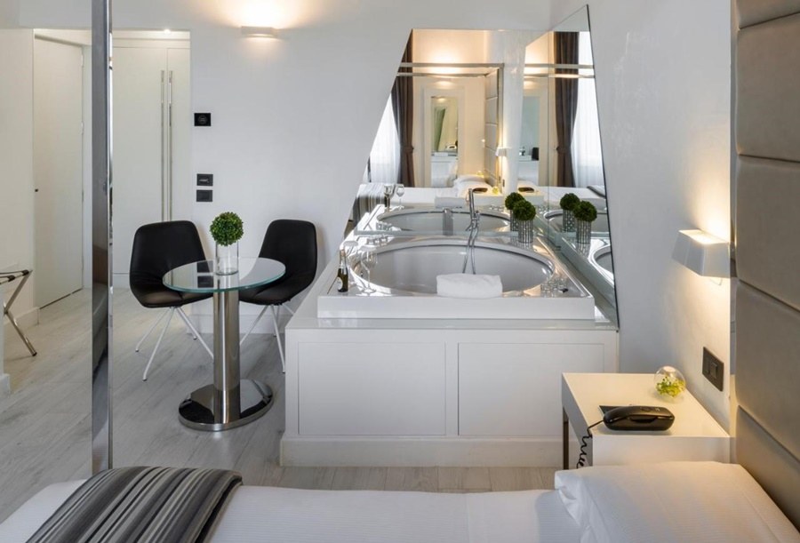 RIVER HOTEL & SPA photo 2