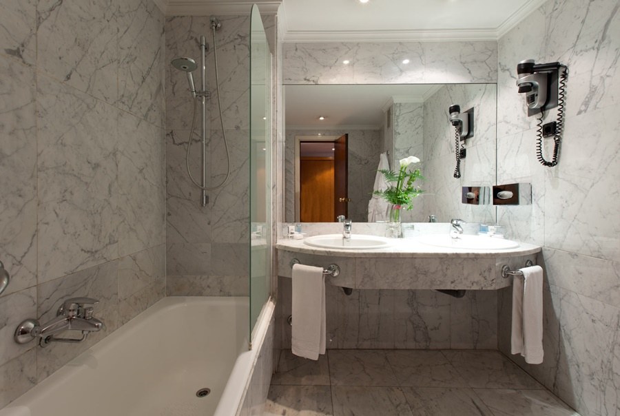 SANTOS AGUMAR photo 4