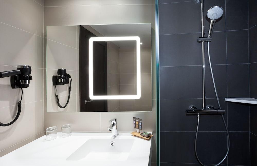 Novotel Madrid Center photo 2