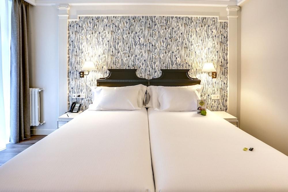 Sercotel Hotel Europa photo 4