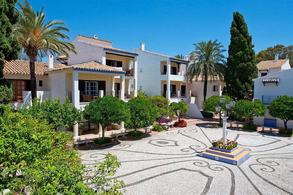 BLUEBAY BANUS photo 1