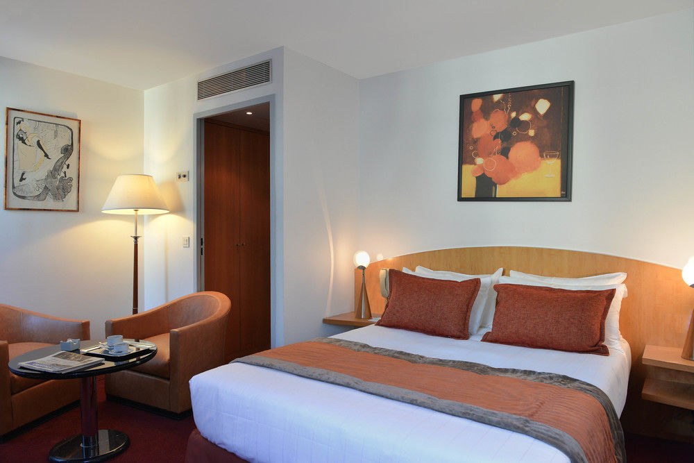 Opera Cadet Hotel photo 1