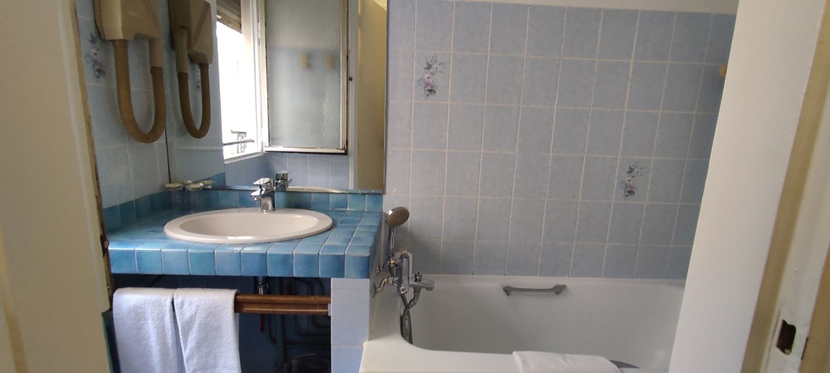 GRAND HOTEL DU HAVRE photo 4