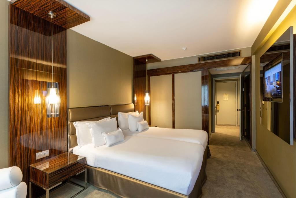 ALTIS GRAND HOTEL photo 2