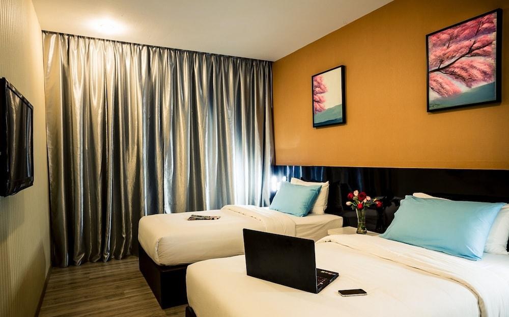 Golden Roof Hotel Ampang Ipoh photo 1