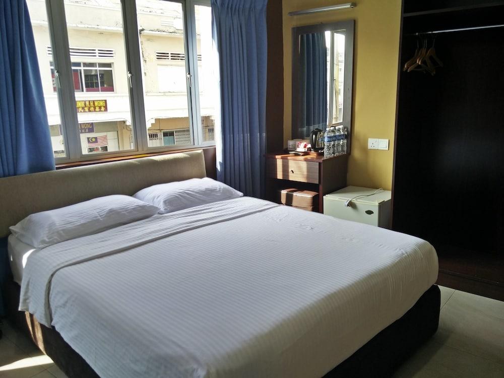 CK Hotel