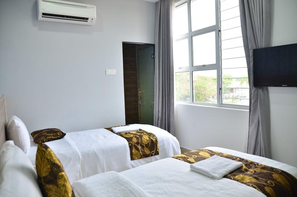 D'Metro Hotel photo 2