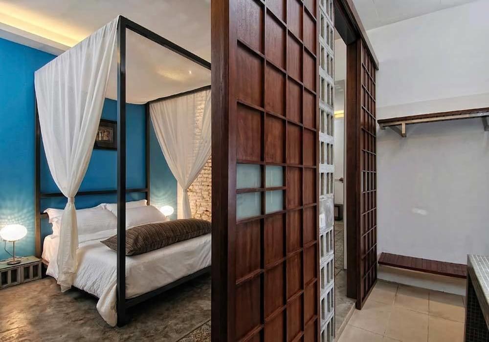 Courtyard at Heeren Boutique Hotel photo 1