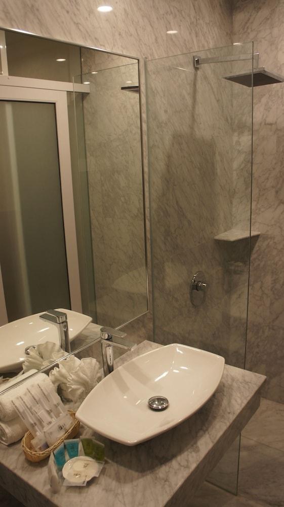 Heeren Straits Hotel photo 3