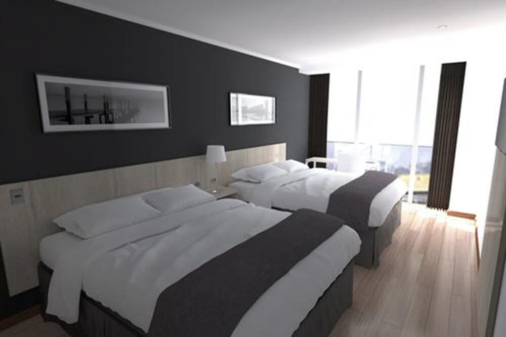 HOTEL CAPITAL BELLET photo 2