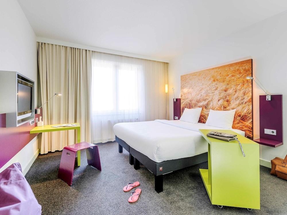 Ibis Styles Hamburg Alster City photo 3