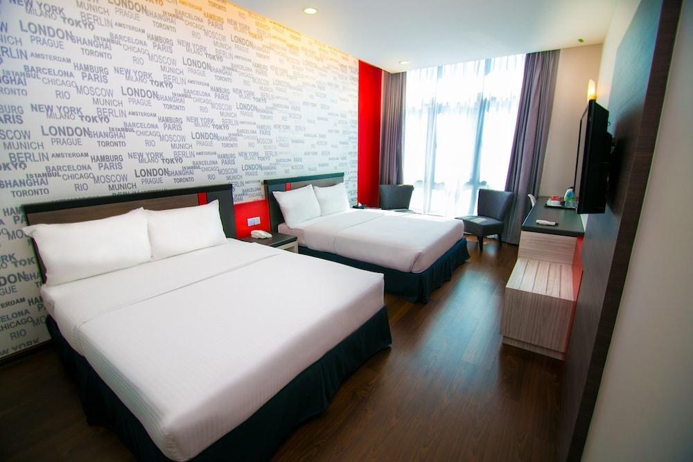 Indra Hotel