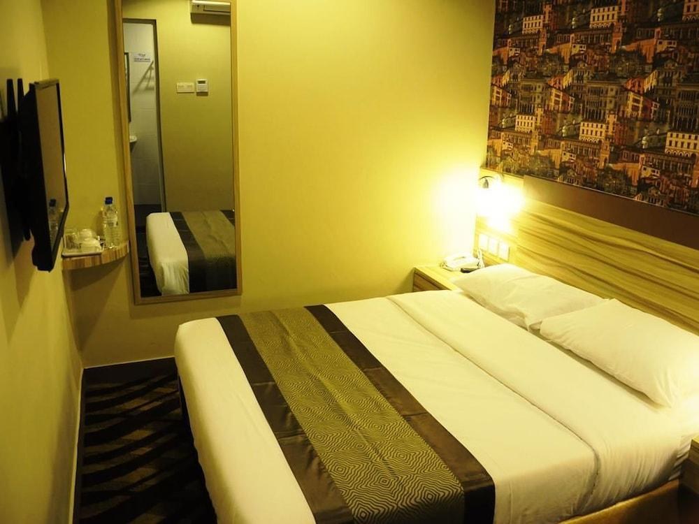 Hotel Zamburger Victory City - Previously Victory City Hotel photo 1