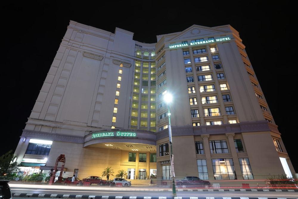 Imperial Riverbank Hotel