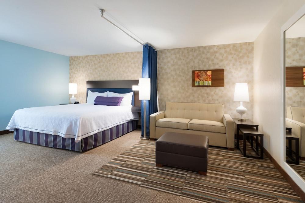 Home2 Suites by Hilton Milwaukee Airport photo 2