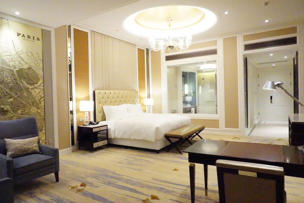 Sofitel Shanghai Hongqiao photo 2