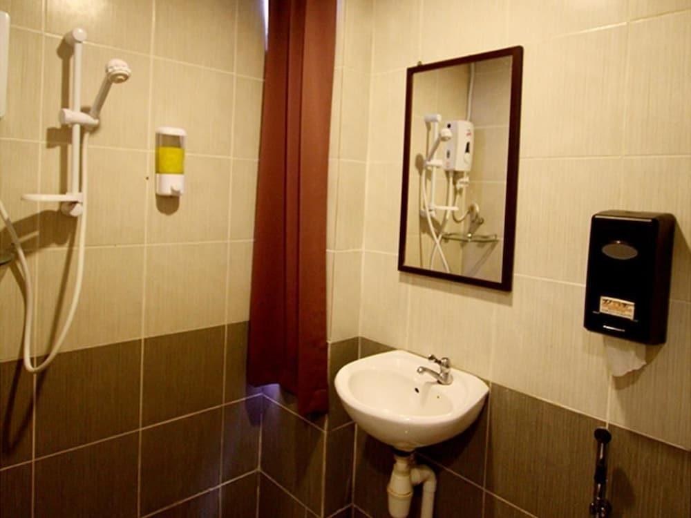 PLACE2STAY @ AIRPORT HOTEL photo 3
