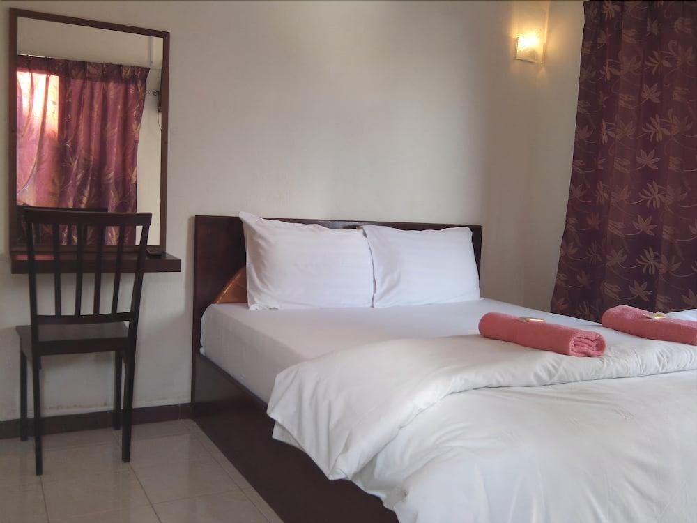 Rasa Senang Villa - Muslim Only photo 1