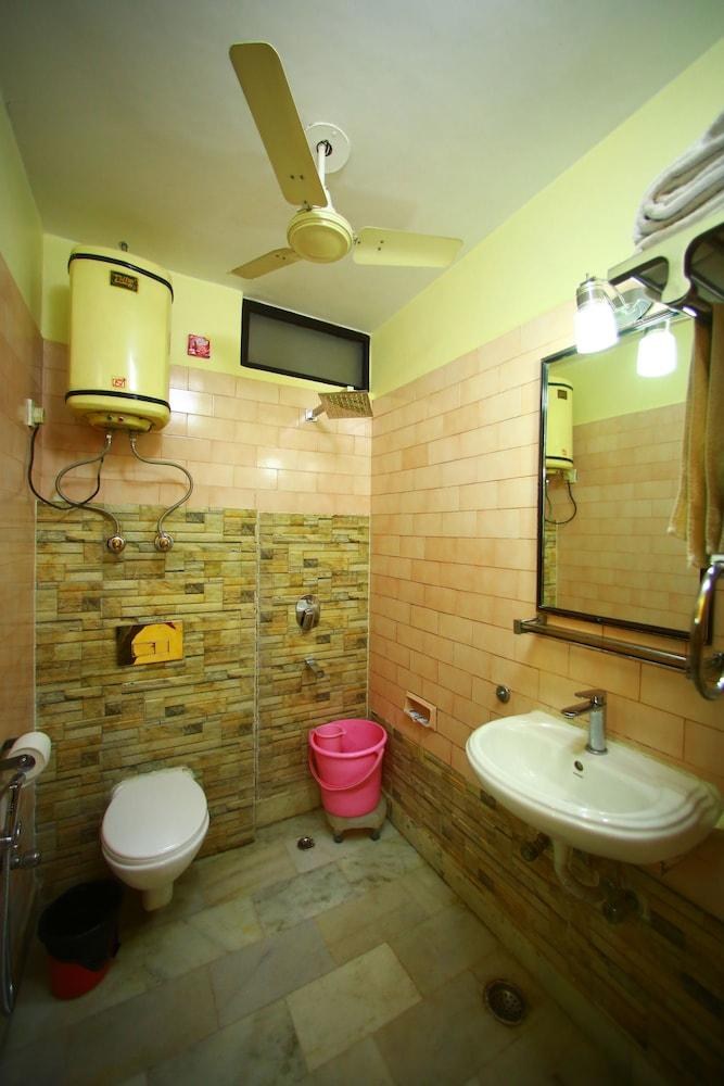 Hotel Sundeep Inn photo 3