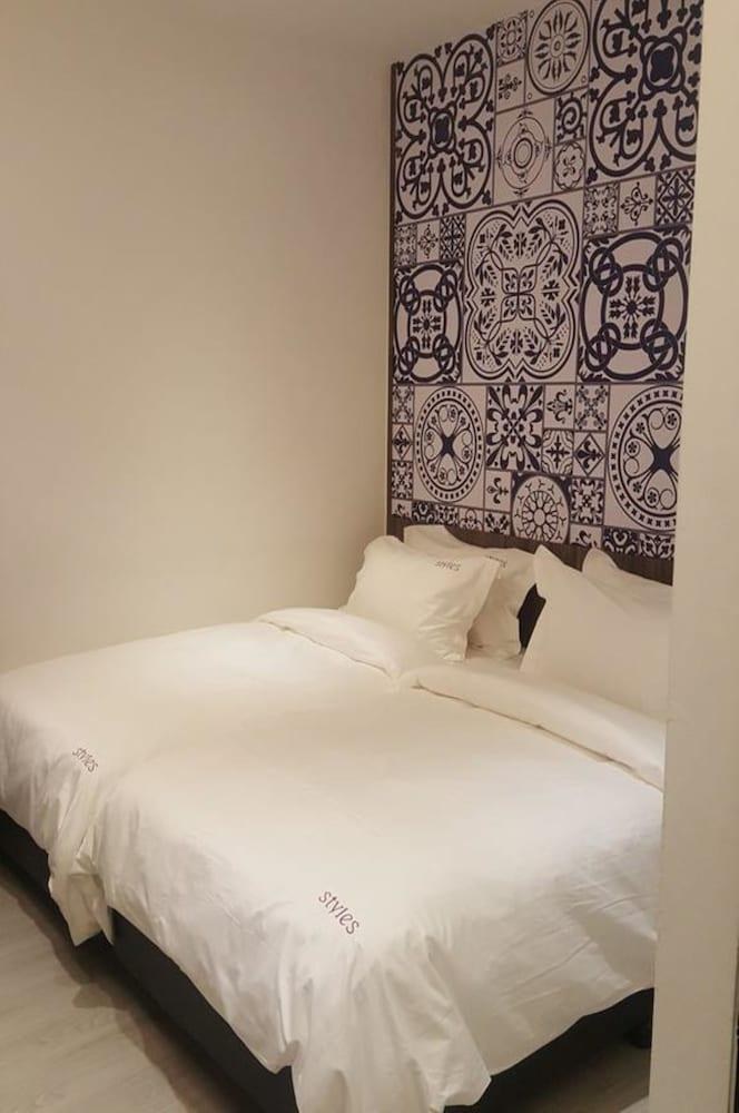 Styles Hotel photo 1