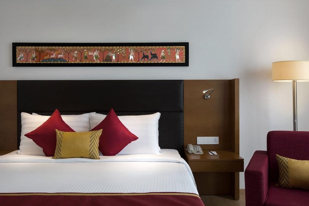 Mercure Hyderabad Kcp Hotel photo 1