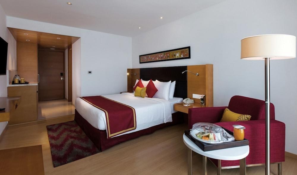 Mercure Hyderabad Kcp Hotel photo 2