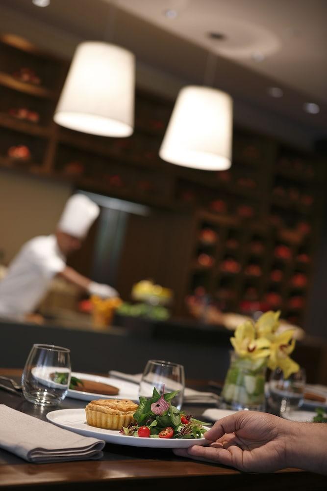 Pullman New Delhi Aerocity Hotel photo 3
