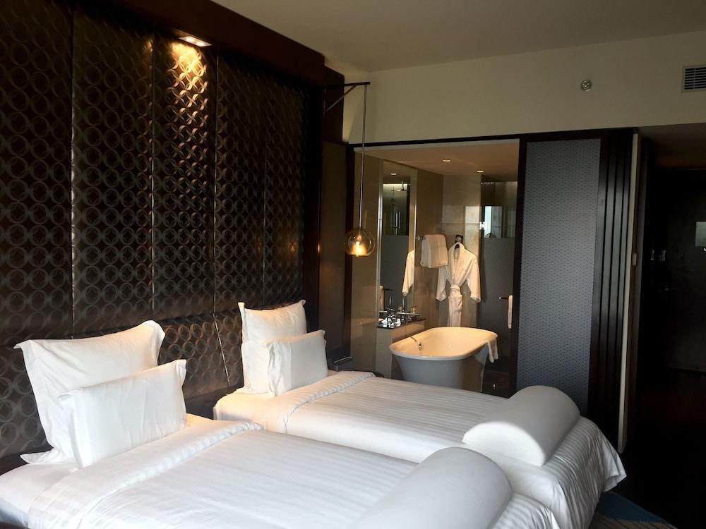 Pullman New Delhi Aerocity Hotel photo 4