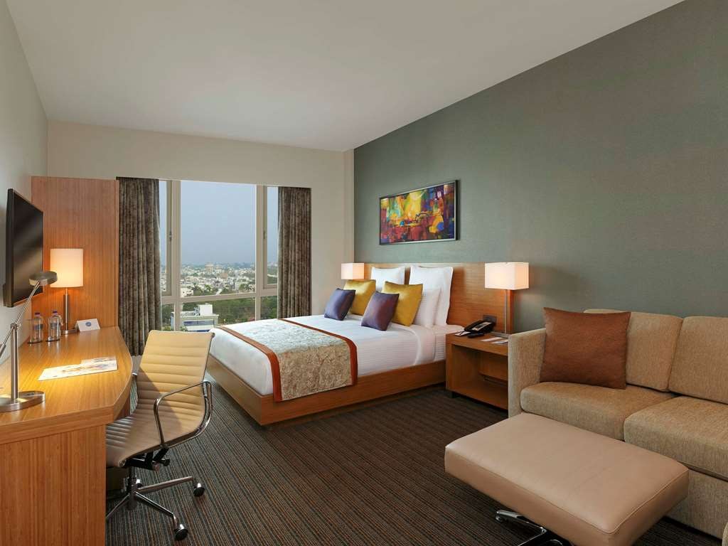 Novotel Lucknow Gomti Nagar Hotel photo 3