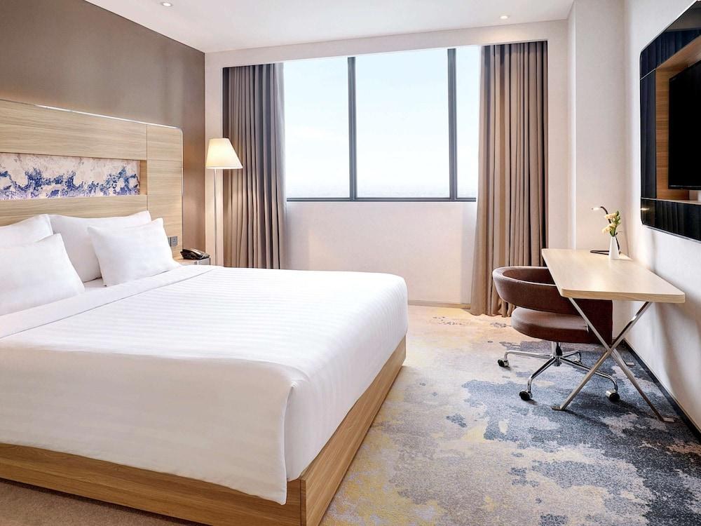 Novotel Samator Surabaya Timur photo 2