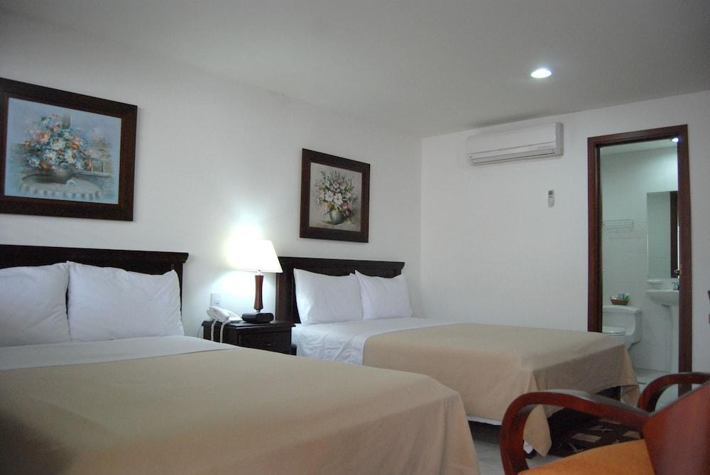 Hotel Karlo photo 1