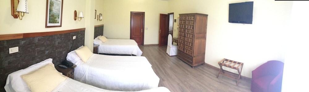 Los Olmos photo 2