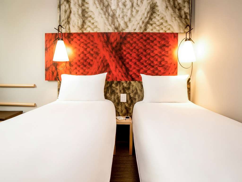 Ibis Poznan Centrum photo 3