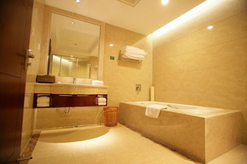 Huilihua Hotel photo 3