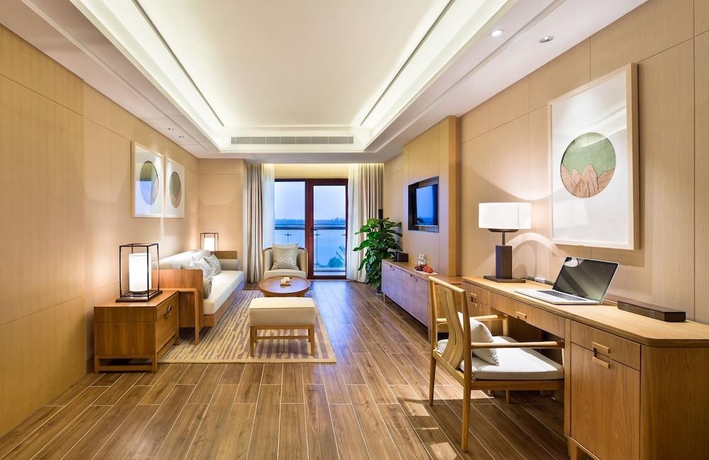 WYNDHAM GRAND PLAZA ROYALE WENCHANG photo 1
