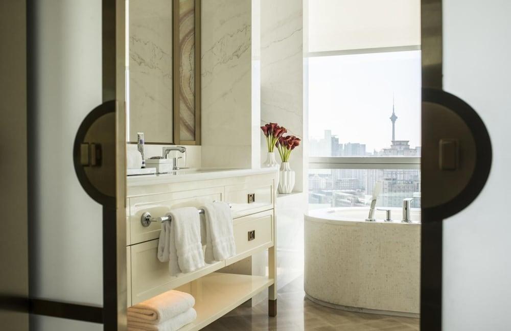 Four Seasons Hotel Tianjin photo 3