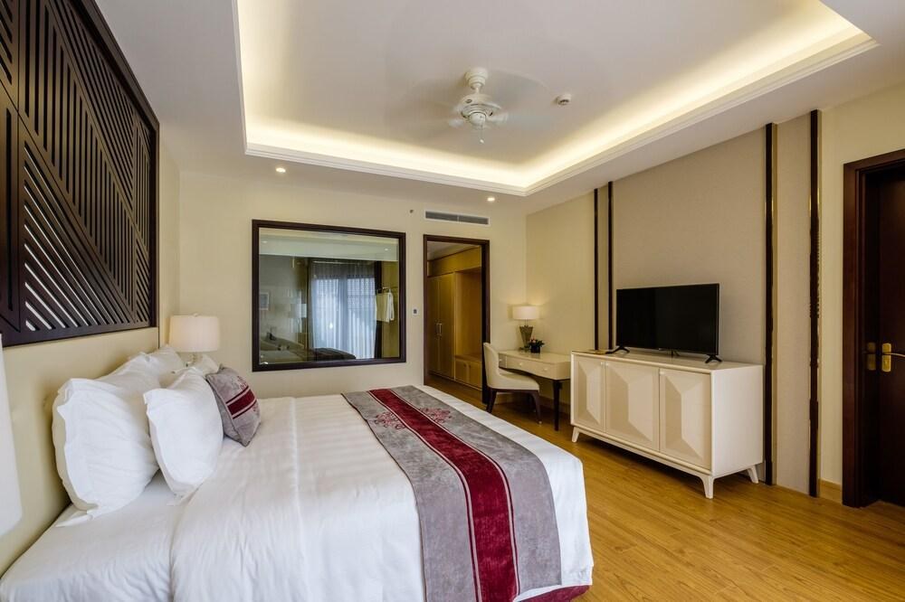 Vinpearl Resort & Spa Hoi An photo 2