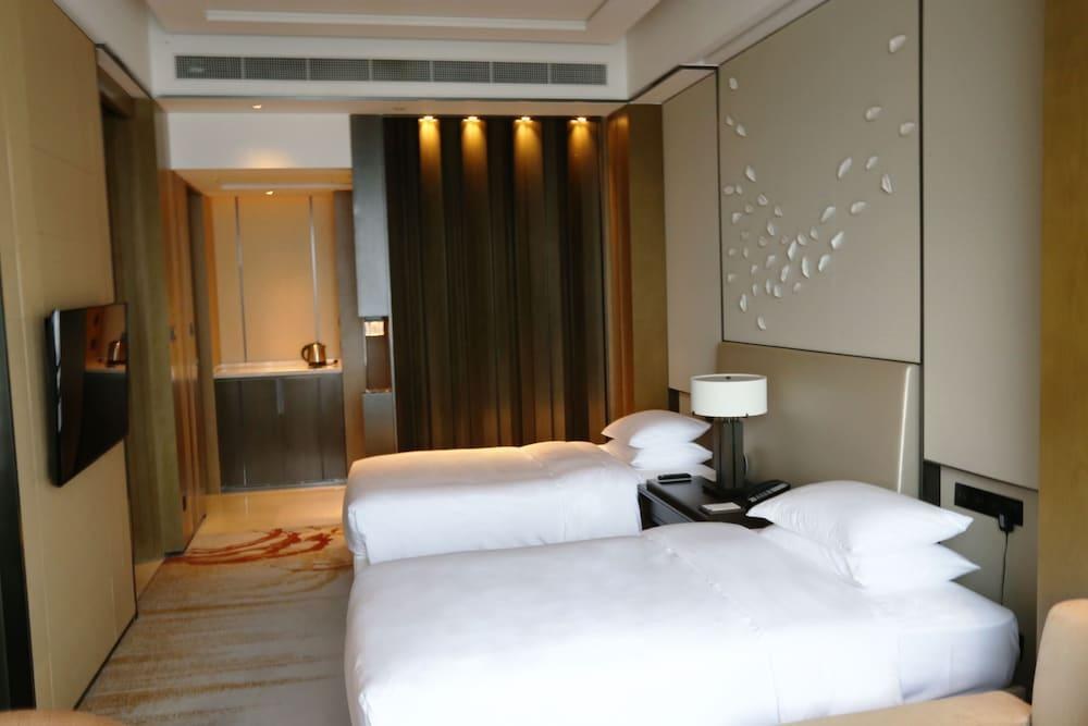 Hyatt Regency Fuzhou Cangshan photo 2