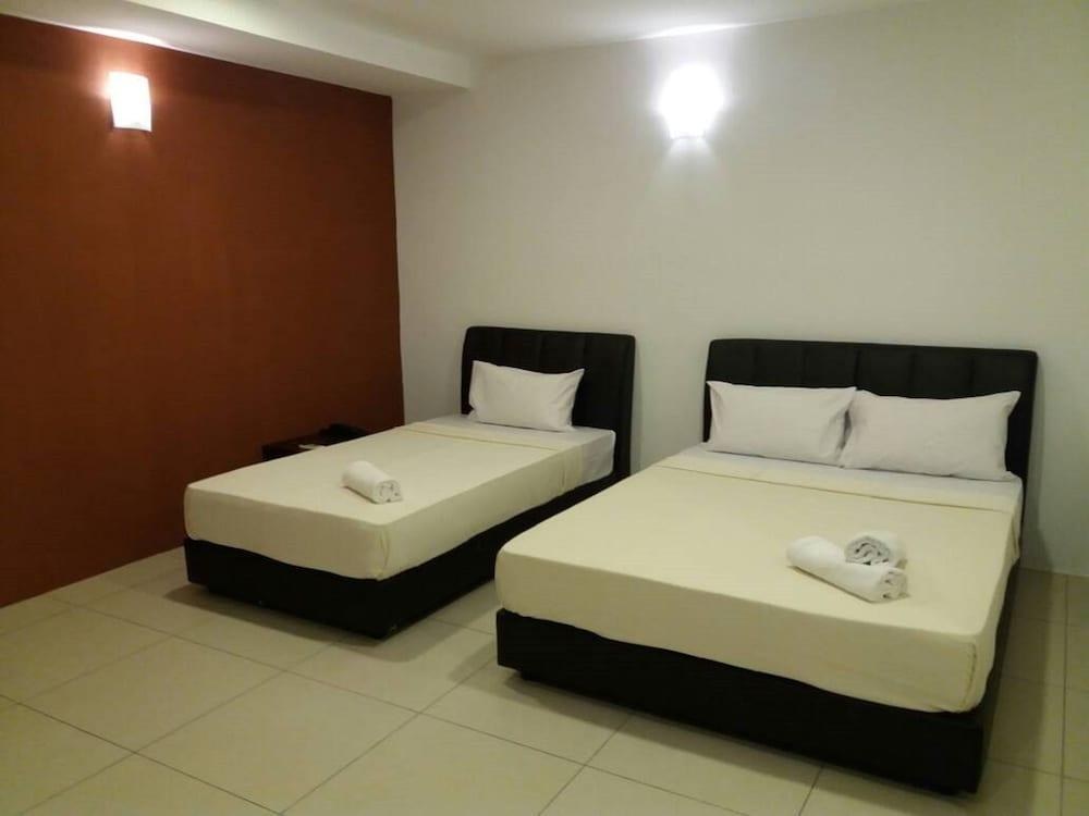 T Hotel Ipoh photo 2