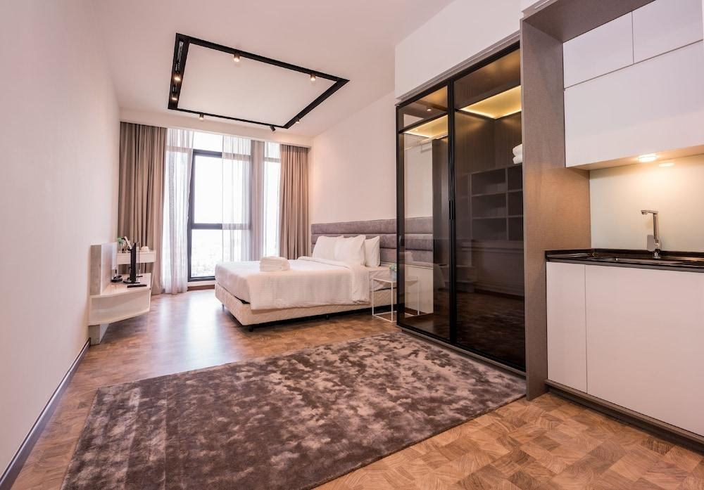 Expressionz suites by iHost Global Apart-hotel photo 1