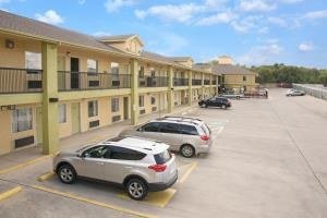 DAYS INN SAN ANTONIO INTERSTATE HWY 35 NORTH photo 1