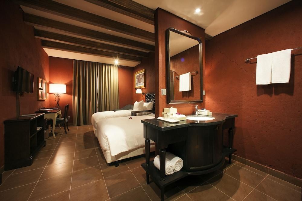 Mercure Danang French Village Bana Hills photo 1