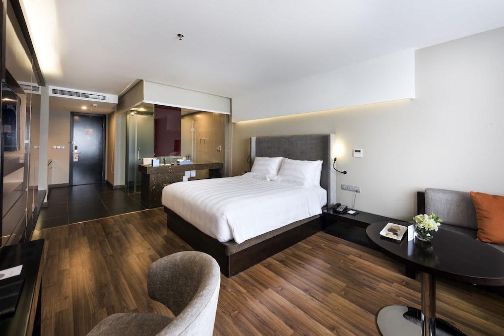 Novotel Suites Hanoi photo 2