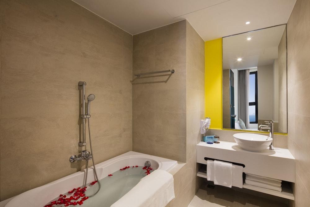 Ibis Styles Nha Trang photo 3