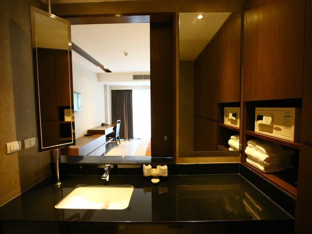 Season Five Hotel photo 3