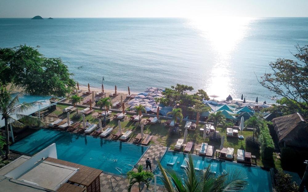 Sanae Beach Huahin