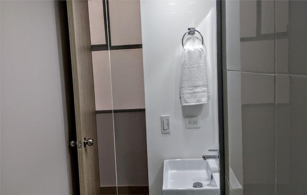 Hotel Laureles Plaza photo 3