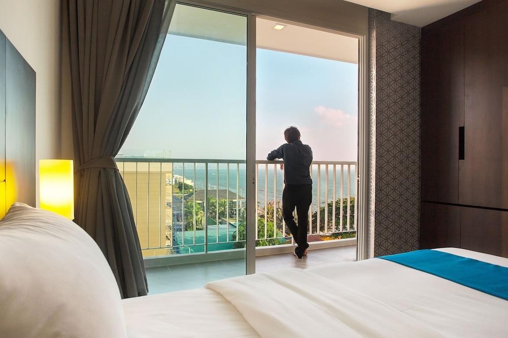Rodina Beach Hotel photo 2